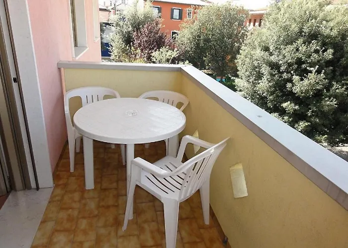 Apartamento With Terrace